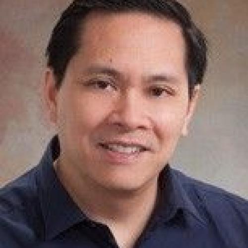 Dr. Duc Nguyen Headshot